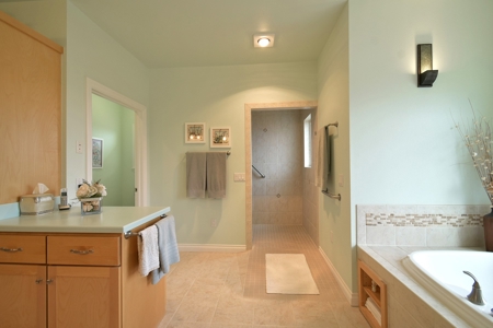 Premier home for sale in and near Latah County, Idaho - image 17