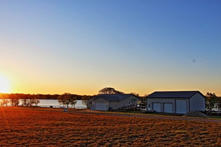 Water Front Lake Home For Sale - Coldwater, Kansas - image 8