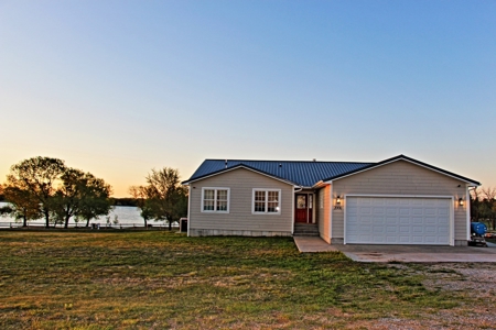 Water Front Lake Home For Sale - Coldwater, Kansas - image 4