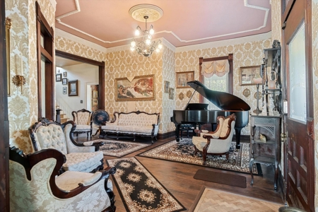 Folk Victorian Treasurer on 2.4 +/- Acres in Bonham, Texas - image 2