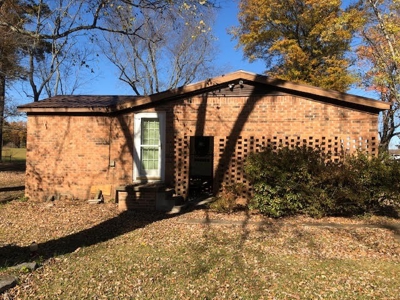 Brick Home on 4.81 Acres For Sale in Bald Knob, AR - image 11