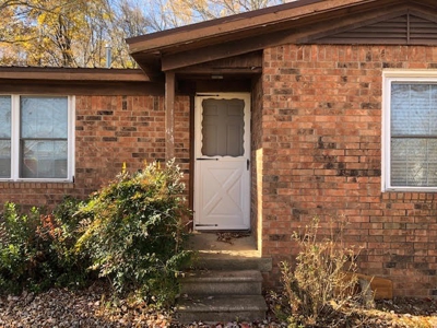 Brick Home on 4.81 Acres For Sale in Bald Knob, AR - image 1