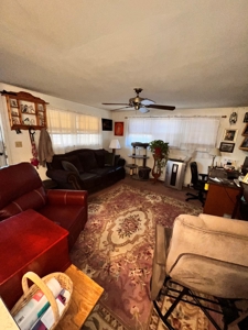 Cute Two Bedroom Two living Room House with Covered Porch - image 23