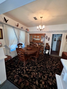 Cute Two Bedroom Two living Room House with Covered Porch - image 18