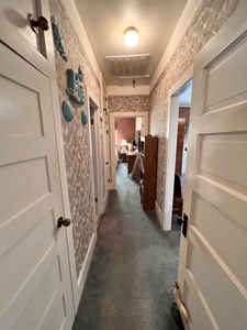 Cute Two Bedroom Two living Room House with Covered Porch - image 11