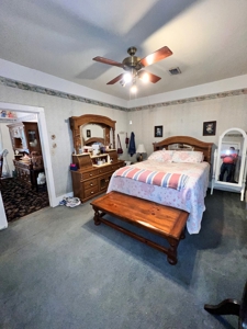 Cute Two Bedroom Two living Room House with Covered Porch - image 15