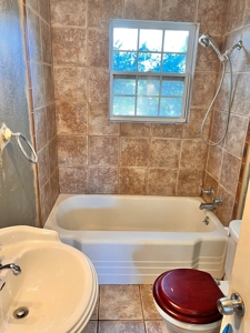 Great Investment or First Time Homebuyer Property - image 20