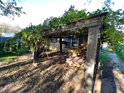 Great Investment or First Time Homebuyer Property - image 11