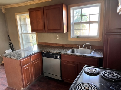 Great Investment or First Time Homebuyer Property - image 15