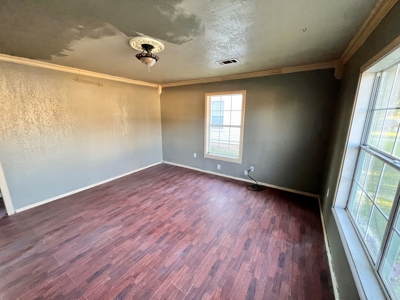 Great Investment or First Time Homebuyer Property - image 12