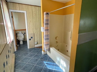 Large Country Home for Sale in Floyd County VA - image 19