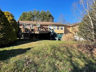 Large Country Home for Sale in Floyd County VA - image 6