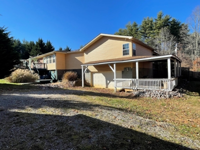 Large Country Home for Sale in Floyd County VA - image 4