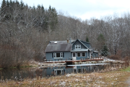 Country Home in Colchester, NY - image 7