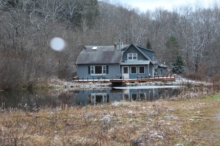 Country Home in Colchester, NY - image 10