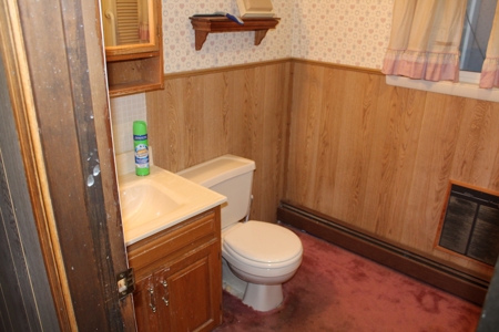Country Home in Colchester, NY - image 32