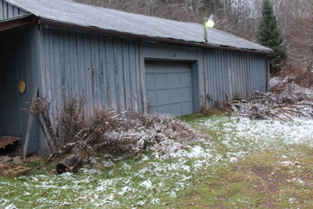 Country Home in Colchester, NY - image 38