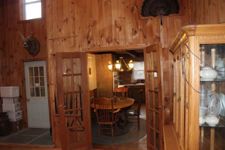 Country Home in Colchester, NY - image 21