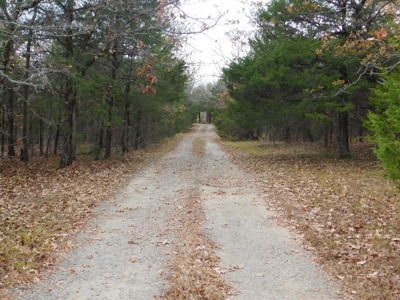 Southeastern Oklahoma, Near Lake Wister, Private Setting - image 1
