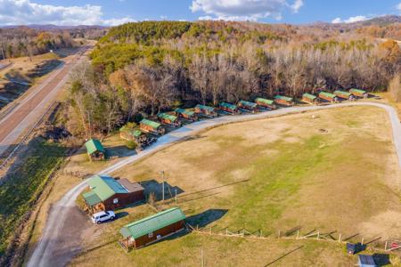 Turn-Key Inn & Restaurant For Sale on Tennessee Golf Course - image 6