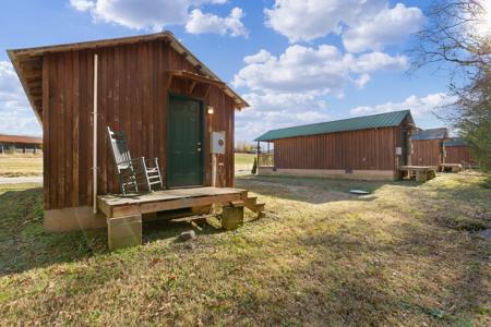 Turn-Key Inn & Restaurant For Sale on Tennessee Golf Course - image 42