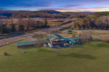 Turn-Key Inn & Restaurant For Sale on Tennessee Golf Course - image 1