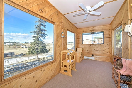 Family & Horse Property in Divide Colorado - image 26
