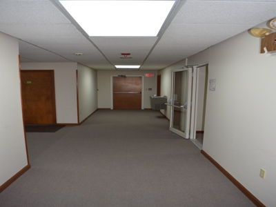 Modern Olney Offices with Energy-Efficient Features - image 8