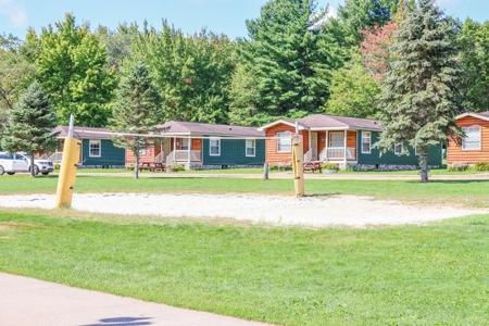 Premier WI Campground, Resort & Bar and Grill - image 4