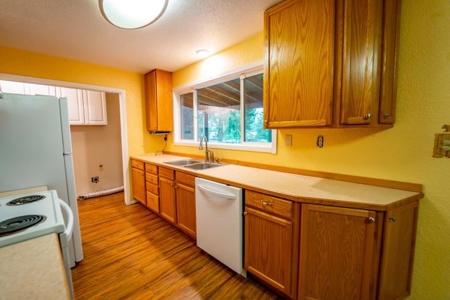 A Spacious Home with Beautiful Cabinet Views - image 33