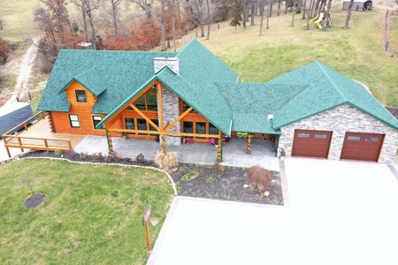 Luxury Log Home For Sale in Southern Iowa with Pasture - image 47
