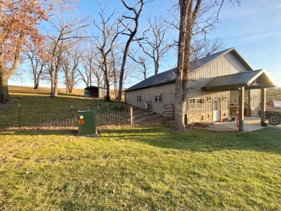 Luxury Log Home For Sale in Southern Iowa with Pasture - image 41
