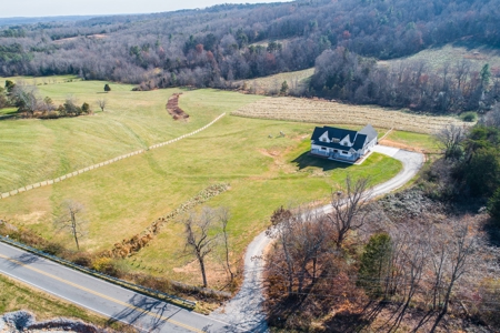 Modern Farmhouse w/acreage For Sale in the Foothills of NC! - image 14