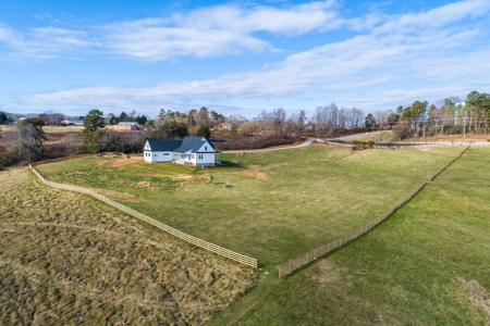 Modern Farmhouse w/acreage For Sale in the Foothills of NC! - image 11