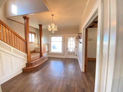 Updated Victorian Style Home For Sale in Albia, IA - image 4
