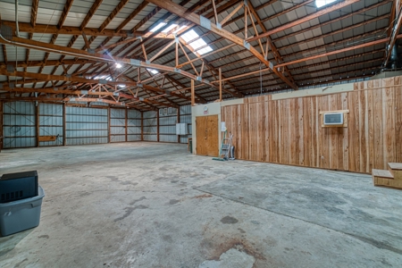 Home For Sale In Elk City, Oklahoma - image 41