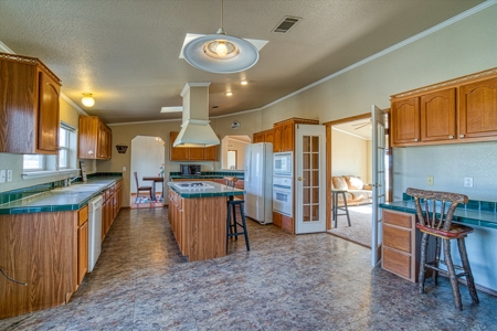 Home For Sale In Elk City, Oklahoma - image 21