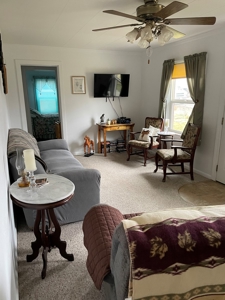 3 bed/1.5 bath 1084 sq.ft Clean home with Large back yard - image 18