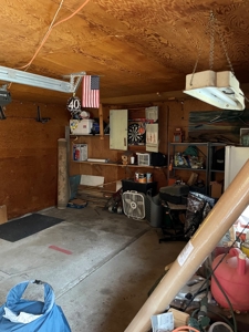 3 bed/1.5 bath 1084 sq.ft Clean home with Large back yard - image 5