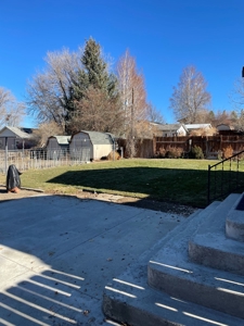 3 bed/1.5 bath 1084 sq.ft Clean home with Large back yard - image 9