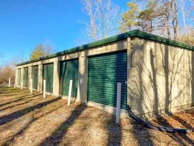 Storage Units for Sale at Auction in Floyd VA - image 10