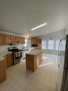 Edgewood, New Mexico 3 bedroom/ 2 bath home on 1.5 Acres! - image 10