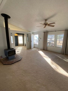 Edgewood, New Mexico 3 bedroom/ 2 bath home on 1.5 Acres! - image 7