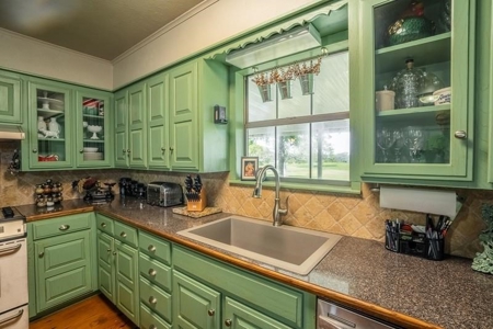 Winery & Vineyard For Sale In Texas - image 9