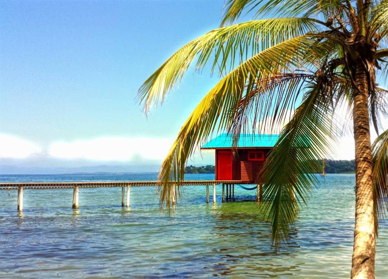 Turnkey Overwater Bungalow Business + Restaurant — Old Bank, Isla Bastimentos - 24