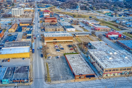 Commercial Investment Property For Sale in Harrison Arkansas - image 4