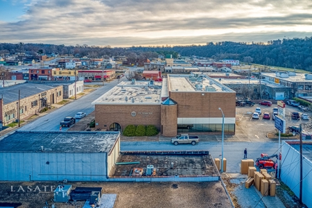 Commercial Investment Property For Sale in Harrison Arkansas - image 8