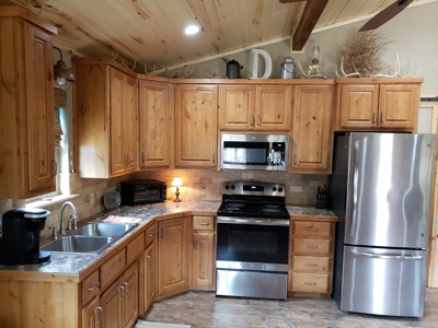 Income Producing Recreational Cabin – Sardis Lake - image 17