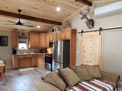 Income Producing Recreational Cabin – Sardis Lake - image 8