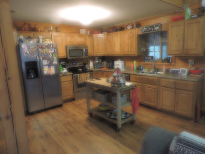 2 Story Log Cabin with a View on 5 Acres m/l - image 1